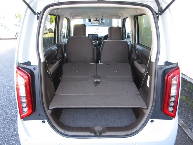 ●リアシートを倒すと、こんなに広い荷室が出来ますよ！ショッピングやレジャーに何かできそうな雰囲気のラゲッジスペースです！