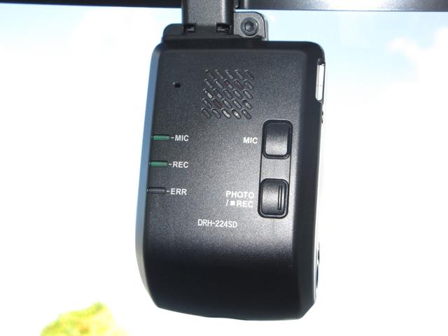 N-BOX ベースグレード 当社試乗車UP 禁煙 2年保証 点検整備付 ホンダコネクト9インチナビ フルセグTV CD&DVD再生 BTオーディオ接続 リアカメラ ETC フロント用ドラレコ 左パワースライドドア スマートキー(6枚目)