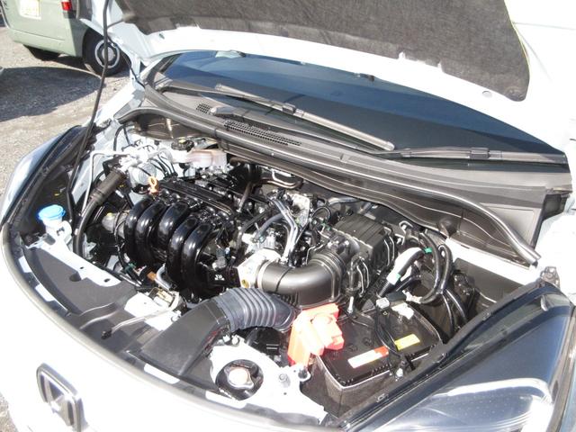 フィット ホーム　禁煙車ホンダセンシング純正９インチメモリーナビＢｌｕｅｔｏｏｔｈＥＴＣＲカメラワンオーナー　衝突軽減　リアカメラ　ソナー　ＵＳＢ接続　ＡＡＣ　横滑り防止機能　サイドエアバック　ワンオーナー車　スマキー（3枚目）