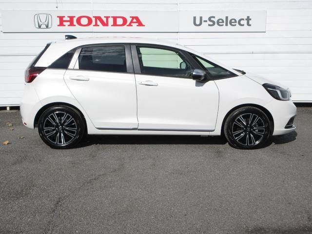 フィット e:HEVリュクス 禁煙車ホンダセンシングホンダコネクトディスプレイBluetoothドラレコETCRカメラワンオーナー 誤発進抑制機能 Iオーナー フロントカメラ リアカメラ ETC付 LED シートヒーター VSA(8枚目)