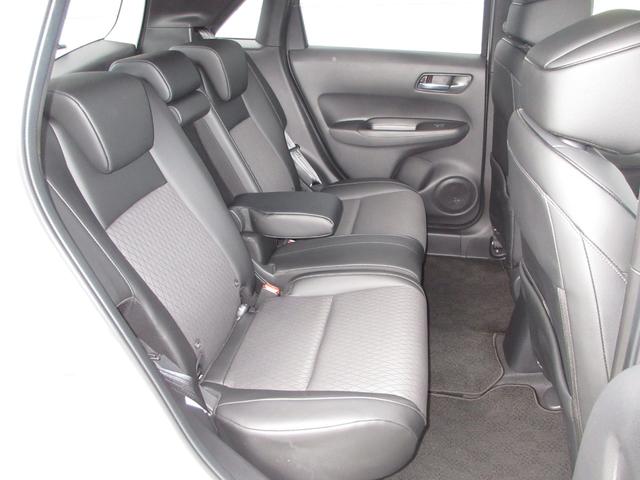 フィット e:HEVリュクス 禁煙車ホンダセンシングホンダコネクトディスプレイBluetoothドラレコETCRカメラワンオーナー 誤発進抑制機能 Iオーナー フロントカメラ リアカメラ ETC付 LED シートヒーター VSA(18枚目)