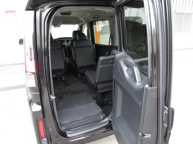 ステップワゴンスパーダ e:HEVスパーダG・EXホンダセンシング 純正9インチメモリーナビBluetoothドラレコETCRカメラワンオーナー エアバック 地デジ クルコン サイドエアバッグ シ-トヒ-タ- 衝突軽減システム 1オーナー スマキー LEDランプ(11枚目)