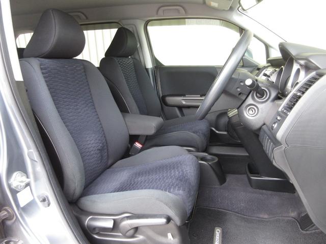 クロスロード 18L 純正HDDナビETCRカメラワンオーナー 禁煙車 ABS パワーウィンドウ Wエアバッグ エアコン キーレスキー パワーステアリング フルセグTV 三列シート 点検記録簿 盗難防止装置(14枚目)