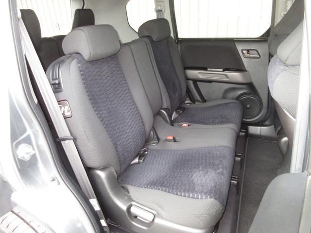 クロスロード 18L 純正HDDナビETCRカメラワンオーナー 禁煙車 ABS パワーウィンドウ Wエアバッグ エアコン キーレスキー パワーステアリング フルセグTV 三列シート 点検記録簿 盗難防止装置(15枚目)