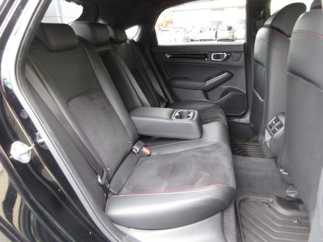 シビック ＥＸ　ホンダセンシングホンダコネクトディスプレイＢｌｕｅｔｏｏｔｈドラレコＥＴＣＲカメラワンオーナー　パーキングセンサー　衝突被害軽減ブレーキ　スマートキーシステム　パワ－シ－ト　１オーナー車　禁煙　ＵＳＢ（24枚目）