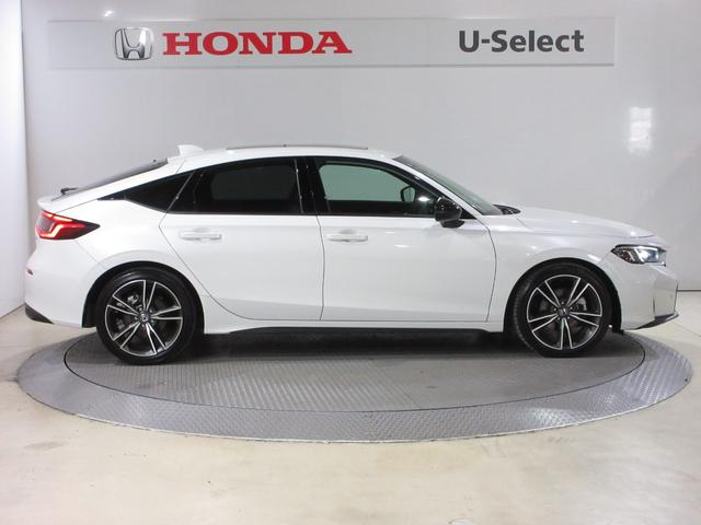 シビック e:HEVEX 当社元試乗車 禁煙車 純正9インチナビ フルセグ Bluetooth USB ドラレコ サンルーフ 電動シート 本革シート シートヒーター LEDヘッドライト 18インチアルミホイール ETC2.0(10枚目)