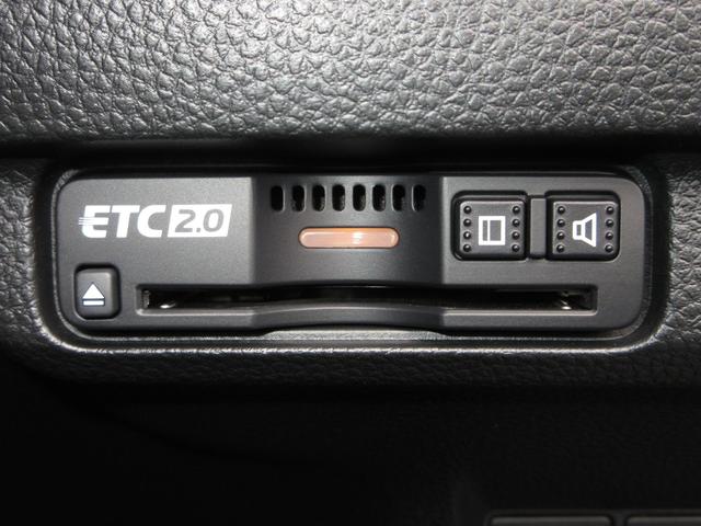 シビック e:HEVEX 当社元試乗車 禁煙車 純正9インチナビ フルセグ Bluetooth USB ドラレコ サンルーフ 電動シート 本革シート シートヒーター LEDヘッドライト 18インチアルミホイール ETC2.0(15枚目)