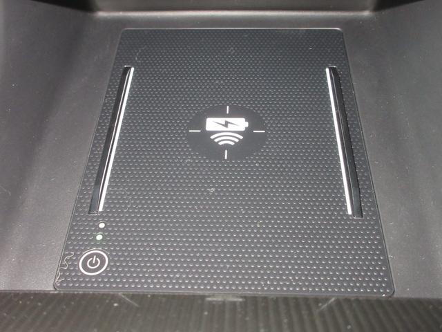 シビック e:HEVEX 当社元試乗車 禁煙車 純正9インチナビ フルセグ Bluetooth USB ドラレコ サンルーフ 電動シート 本革シート シートヒーター LEDヘッドライト 18インチアルミホイール ETC2.0(21枚目)