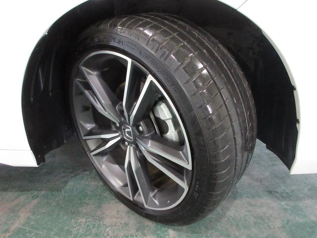 シビック e:HEVEX 当社元試乗車 禁煙車 純正9インチナビ フルセグ Bluetooth USB ドラレコ サンルーフ 電動シート 本革シート シートヒーター LEDヘッドライト 18インチアルミホイール ETC2.0(28枚目)