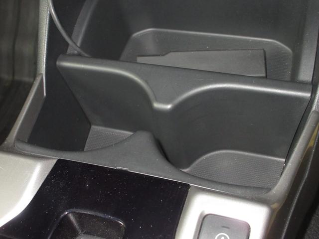 フィット 13G・Fパッケージ 純正メモリーナビBluetoothRカメラワンオーナー イモビ ワンオーナー車 DVD再生可能 スマ-トキ- サイドエアバッグ 記録簿有り VSA 助手席エアバッグ オートエアコン エアバック PS(18枚目)