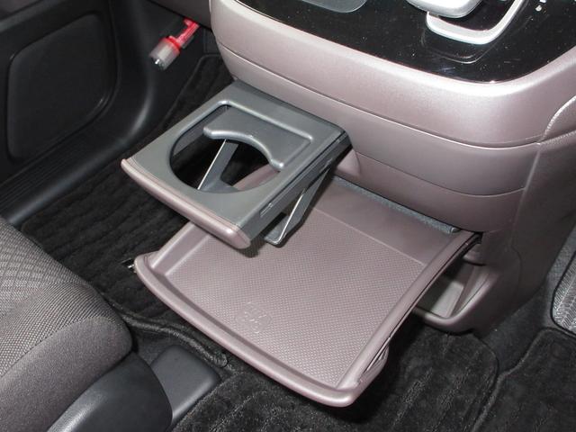 フリード＋ハイブリッド ハイブリッドＧ・ホンダセンシング　純正メモリーナビＢｌｕｅｔｏｏｔｈＥＴＣＲカメラワンオーナー　衝突軽減　ＶＳＡ　地デジ　盗難防止装置　スマ－トキ－　ＬＥＤヘッド　エアバッグ　クルーズコントロール　パワーステアリング　両席エアバック（13枚目）