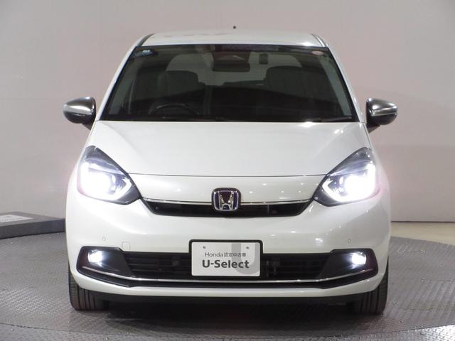 フィット ｅ：ＨＥＶリュクス　禁煙車ホンダセンシング純正９インチメモリーナビＢｌｕｅｔｏｏｔｈドラレコＥＴＣＲカメラワンオーナー　誤発進抑制機能　Ｉオーナー　リアカメラ　ＥＴＣ付　ＬＥＤ　シートヒーター　クルーズコントロール（8枚目）