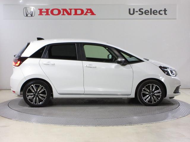 フィット ｅ：ＨＥＶリュクス　禁煙車ホンダセンシング純正９インチメモリーナビＢｌｕｅｔｏｏｔｈドラレコＥＴＣＲカメラワンオーナー　誤発進抑制機能　Ｉオーナー　リアカメラ　ＥＴＣ付　ＬＥＤ　シートヒーター　クルーズコントロール（9枚目）