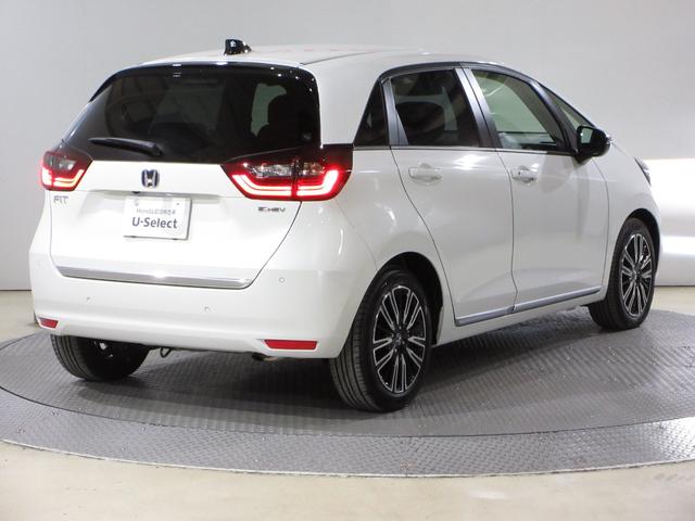 フィット ｅ：ＨＥＶリュクス　禁煙車ホンダセンシング純正９インチメモリーナビＢｌｕｅｔｏｏｔｈドラレコＥＴＣＲカメラワンオーナー　誤発進抑制機能　Ｉオーナー　リアカメラ　ＥＴＣ付　ＬＥＤ　シートヒーター　クルーズコントロール（10枚目）