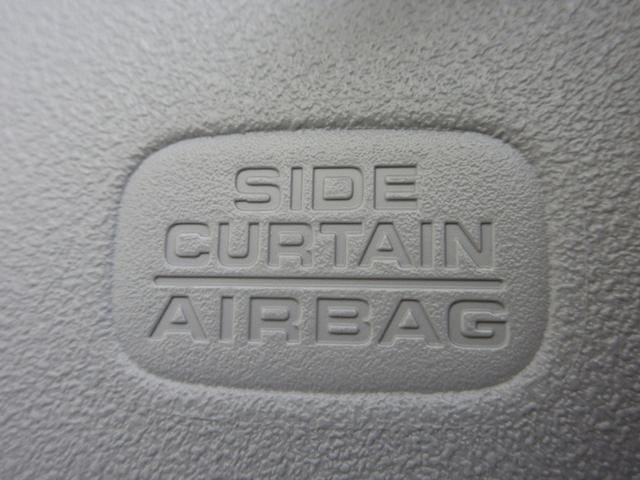 フィット ｅ：ＨＥＶリュクス　禁煙車ホンダセンシング純正９インチメモリーナビＢｌｕｅｔｏｏｔｈドラレコＥＴＣＲカメラワンオーナー　誤発進抑制機能　Ｉオーナー　リアカメラ　ＥＴＣ付　ＬＥＤ　シートヒーター　クルーズコントロール（15枚目）