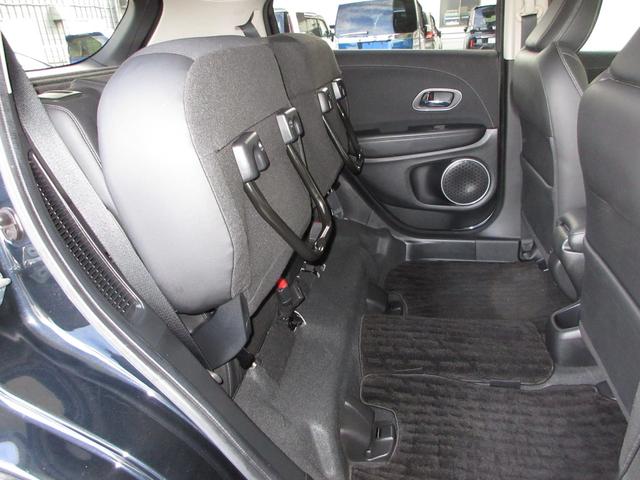 ヴェゼル ハイブリッドＺ・ホンダセンシング　禁煙車　ワンオーナー　ナビ　ミュージックサーバー　Ｂｌｕｅｔｏｏｔｈ　ＵＳＢ　フルセグ　リアカメラ　ＥＴＣ　シートヒーター　本革シート　パドルシフト　ＬＥＤ　純正前後ドラレコ　純正１７インチアルミ（22枚目）