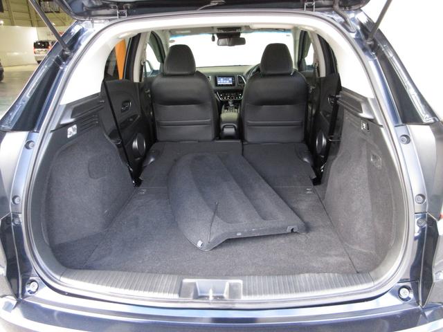 ヴェゼル ハイブリッドＺ・ホンダセンシング　禁煙車　ワンオーナー　ナビ　ミュージックサーバー　Ｂｌｕｅｔｏｏｔｈ　ＵＳＢ　フルセグ　リアカメラ　ＥＴＣ　シートヒーター　本革シート　パドルシフト　ＬＥＤ　純正前後ドラレコ　純正１７インチアルミ（24枚目）