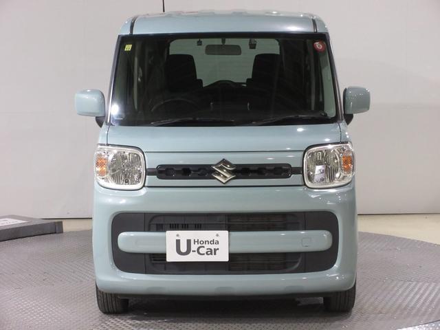 外観の美しさを求めながら運転視界も向上させるというこだわりから、大きなフロントガラスを含めガラスエリアを広めてます。どっしり感のある骨格で剛性も強く安全性も高いですよ！！