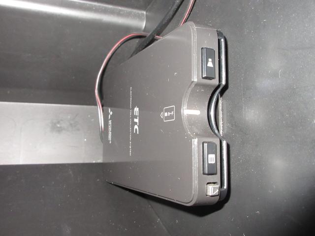 今や必需品のＥＴＣが付いています！ＥＴＣを使えば土日祝日割や深夜割などのメリットを受けることができます。（※注、ＥＴＣセットアップ費用は含まれておりません。別途必要となります。