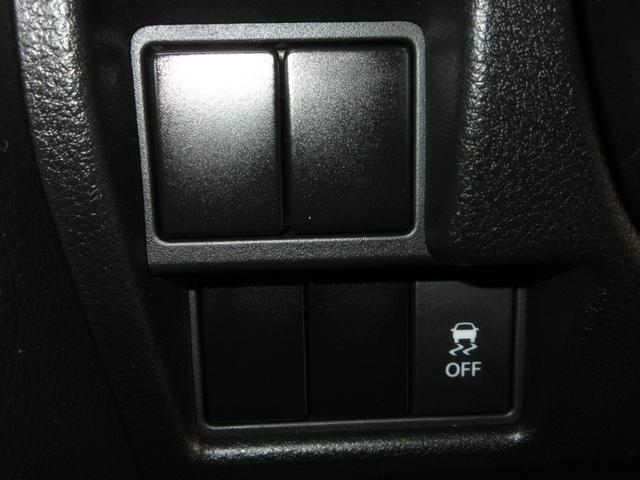 ＶＳＴ（車両挙動安定化制御システム）とは、従来の車輪のロックを防ぐＡＢＳ、車輪の空転を抑制するＴＣＳに加え、クルマの横滑り、曲がるを制御し、走る・曲がる・止まるの全領域で安定性を確保するシステムです。