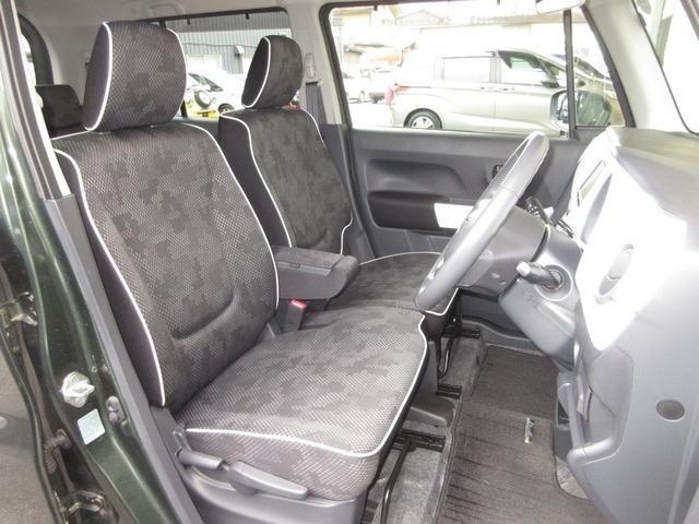 運転席には高さ調整ができる『シートハイトアジャスター機能』が付いています！これなら小柄な方にも大柄な方にも自分にぴったりの運転姿勢がとれますね〜！