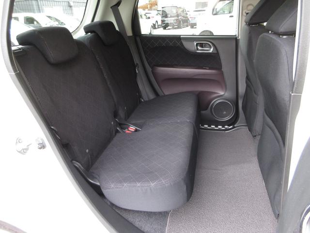 Ｎ－ＯＮＥ プレミアムツアラー・Ｌパッケージ　／ワンオーナー／禁煙車／オーディオレス／純正アルミホイール／スタッドレスタイヤ装着／社外マフラー／ローダウン／サイドカーテンエアバッグ／ディスチャージヘッドライト／スマートキー／フォグランプ／ＡＢＳ／（15枚目）