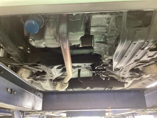 Ｎ－ＯＮＥ プレミアムツアラー・Ｌパッケージ　／ワンオーナー／禁煙車／オーディオレス／純正アルミホイール／スタッドレスタイヤ装着／社外マフラー／ローダウン／サイドカーテンエアバッグ／ディスチャージヘッドライト／スマートキー／フォグランプ／ＡＢＳ／（22枚目）