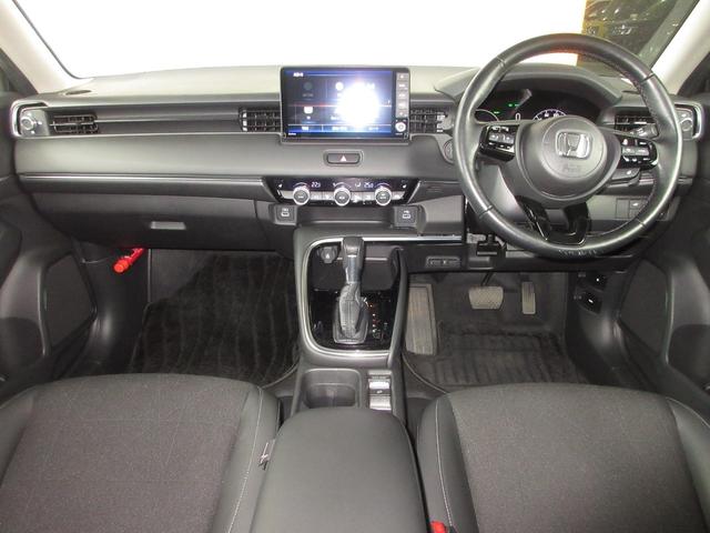 ヴェゼル ｅ：ＨＥＶＺ　ホンダセンシング純正９インチコネクトナビＢｌｕｅｔｏｏｔｈドラレコＥＴＣＲカメラワンオーナー　衝突回避支援ブレーキ機能　１オナ　スマキ　Ｐトランク　フルオートエアコン　Ｄレコ　エアバッグ　記録簿付（10枚目）