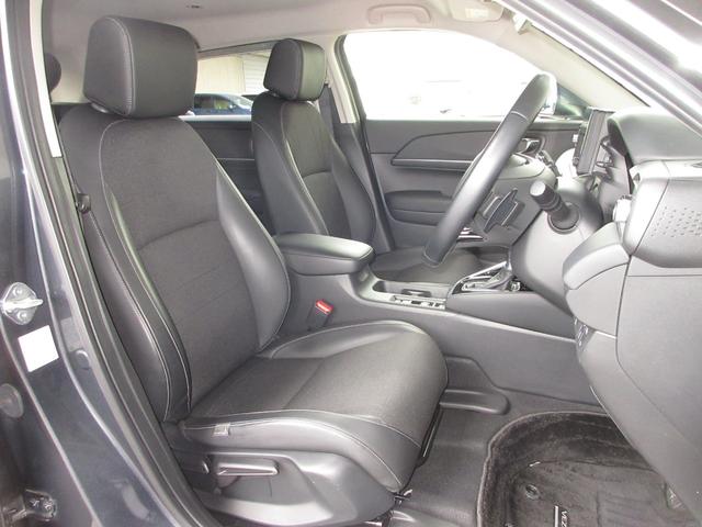 ヴェゼル ｅ：ＨＥＶＺ　ホンダセンシング純正９インチコネクトナビＢｌｕｅｔｏｏｔｈドラレコＥＴＣＲカメラワンオーナー　衝突回避支援ブレーキ機能　１オナ　スマキ　Ｐトランク　フルオートエアコン　Ｄレコ　エアバッグ　記録簿付（17枚目）