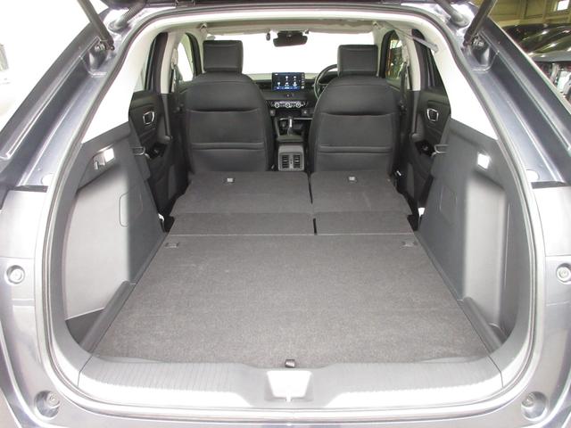 ヴェゼル ｅ：ＨＥＶＺ　ホンダセンシング純正９インチコネクトナビＢｌｕｅｔｏｏｔｈドラレコＥＴＣＲカメラワンオーナー　衝突回避支援ブレーキ機能　１オナ　スマキ　Ｐトランク　フルオートエアコン　Ｄレコ　エアバッグ　記録簿付（20枚目）