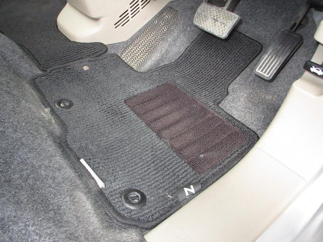 N-WGN Gコンフォートパッケージ 純正メモリーナビBluetoothRカメラワンオーナー 追突軽減ブレーキ 1オーナー ワンセグTV スマートキー DVD シートヒーター オートエアコン ベンチシート カーテンエアバッグ パワステ(17枚目)