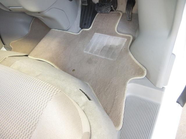 エブリイワゴン ＰＺターボ　パイオニアメモリーナビＢｌｕｅｔｏｏｔｈＥＴＣＲカメラワンオーナー　Ｄカメラブレーキサポート　リアコーナーセンサー　助手席エアバック　運転席エアバック　セキュリティ　ＴＢ　ＤＶＤ再生　１オーナー　ＰＳ（14枚目）