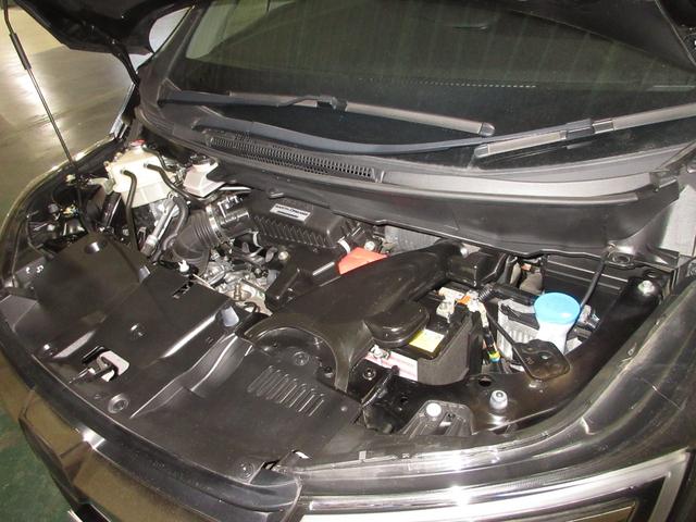 ステップワゴンスパーダ スパーダ・クールスピリットホンダセンシング　純正９インチメモリーナビＢｌｕｅｔｏｏｔｈドラレコＥＴＣＲカメラワンオーナー　サイドエアバック　スマートキ　左右電動スライドドア　バックモニタ　Ｗエアコン　地ＴＶ　ナビ＆ＴＶ　三列シート　ＵＳＢ　禁煙（7枚目）