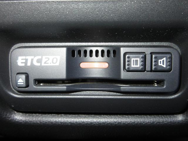 ステップワゴンスパーダ スパーダ・クールスピリットホンダセンシング　純正９インチメモリーナビＢｌｕｅｔｏｏｔｈドラレコＥＴＣＲカメラワンオーナー　サイドエアバック　スマートキ　左右電動スライドドア　バックモニタ　Ｗエアコン　地ＴＶ　ナビ＆ＴＶ　三列シート　ＵＳＢ　禁煙（14枚目）