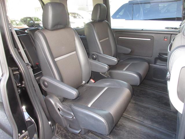 ステップワゴンスパーダ スパーダ・クールスピリットホンダセンシング　純正９インチメモリーナビＢｌｕｅｔｏｏｔｈドラレコＥＴＣＲカメラワンオーナー　サイドエアバック　スマートキ　左右電動スライドドア　バックモニタ　Ｗエアコン　地ＴＶ　ナビ＆ＴＶ　三列シート　ＵＳＢ　禁煙（20枚目）