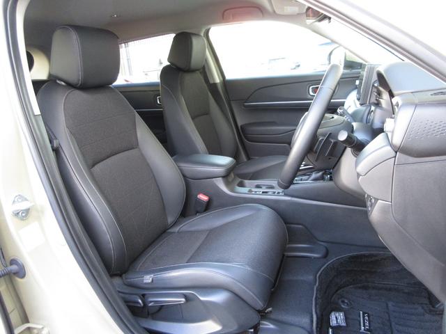 ヴェゼル ｅ：ＨＥＶＺ　ホンダセンシング純正メモリーナビＢｌｕｅｔｏｏｔｈドラレコＥＴＣＲカメラワンオーナー　衝突回避支援ブレーキ機能　１オナ　スマキ　Ｐトランク　フルオートエアコン　Ｄレコ　エアバッグ　両席エアバック　禁煙（26枚目）