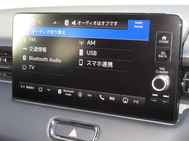 ヴェゼル ｅ：ＨＥＶＸ　ホンダセンシングホンダコネクトディスプレイＢｌｕｅｔｏｏｔｈドラレコＥＴＣＲカメラワンオーナー　前後障害物センサー　ＡＡＣ　１オーナ　イモビライザー　スマ－トキ－　誤発進抑制　ＰＷ　リアカメラ　ＥＳＣ（2枚目）