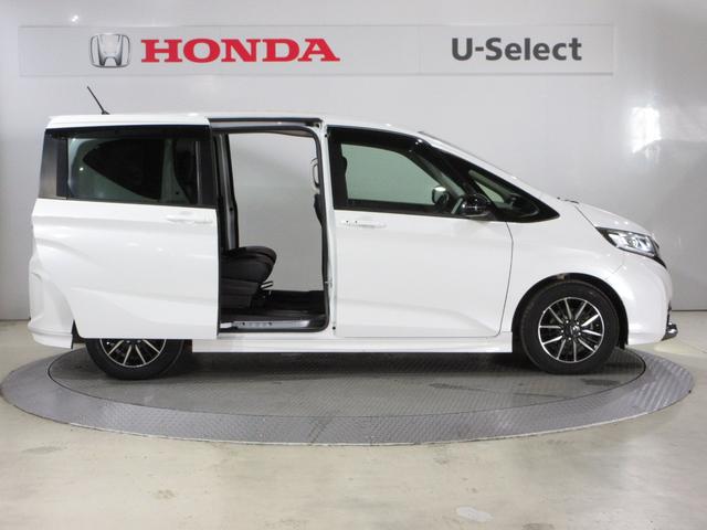 フリード モデューロXホンダセンシング 純正9インチメモリーナビBluetoothETCRカメラ 後カメラ イモビ オートクルーズ 記録簿 スマキー LEDライト DVD再生 サイドエアバッグ PS エアバッグ フルセグ ABS 3列シート(6枚目)