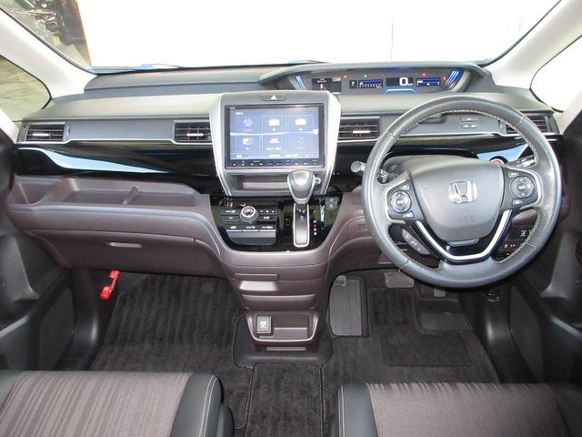 フリード モデューロXホンダセンシング 純正9インチメモリーナビBluetoothETCRカメラ 後カメラ イモビ オートクルーズ 記録簿 スマキー LEDライト DVD再生 サイドエアバッグ PS エアバッグ フルセグ ABS 3列シート(8枚目)