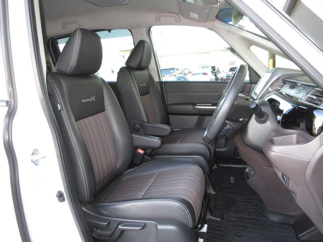 フリード モデューロXホンダセンシング 純正9インチメモリーナビBluetoothETCRカメラ 後カメラ イモビ オートクルーズ 記録簿 スマキー LEDライト DVD再生 サイドエアバッグ PS エアバッグ フルセグ ABS 3列シート(14枚目)