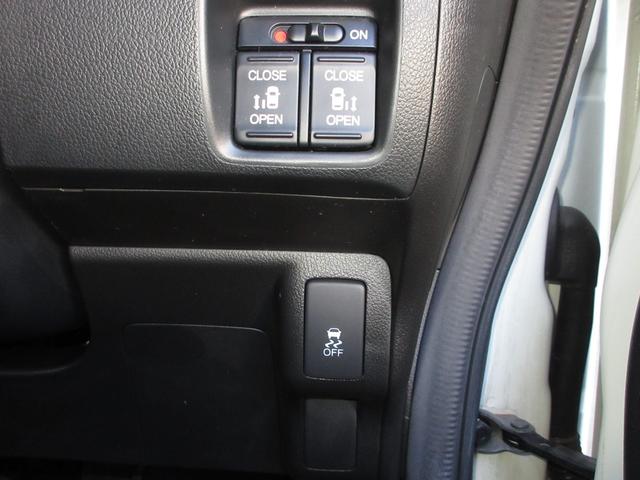 Ｎ－ＢＯＸカスタム ＧターボＳＳパッケージ　純正メモリーナビＢｌｕｅｔｏｏｔｈＥＴＣＲカメラワンオーナー　Ｂモニター　ワンオーナー車　スマートエントリー　ＶＳＡ　盗難防止システム　ＡＡＣ　ナビＴＶ　パワステ　Ｗエアバッグ　運転席エアバッグ（11枚目）