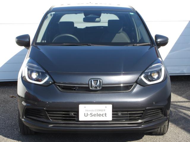 フィット ホーム　ホンダセンシング純正９インチメモリーナビＢｌｕｅｔｏｏｔｈＥＴＣＲカメラワンオーナー　衝突軽減　リアカメラ　ソナー　ＵＳＢ接続　ＡＡＣ　横滑り防止機能　サイドエアバック　ワンオーナー車　オートライト（7枚目）