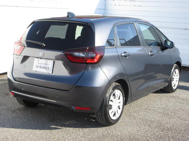 フィット ホーム　ホンダセンシング純正９インチメモリーナビＢｌｕｅｔｏｏｔｈＥＴＣＲカメラワンオーナー　衝突軽減　リアカメラ　ソナー　ＵＳＢ接続　ＡＡＣ　横滑り防止機能　サイドエアバック　ワンオーナー車　オートライト（9枚目）