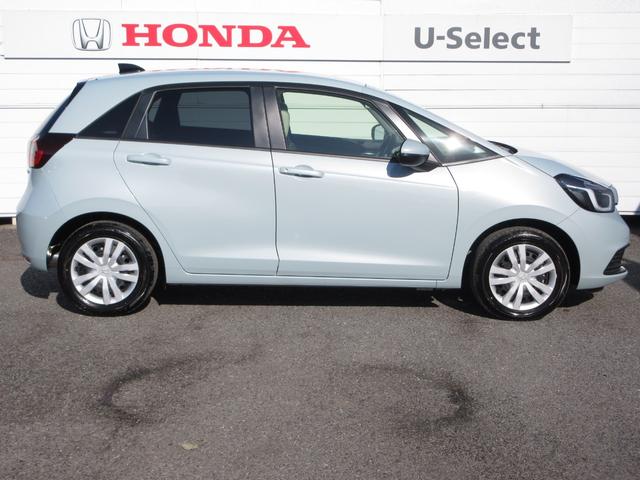 フィット e:HEVホーム ホンダセンシング純正9インチメモリーナビBluetoothドラレコRカメラETCワンオーナー 前後誤発進抑制機能 クリソナ 助手席エアバッグ 運転席エアバッグ 1オナ シートヒーター LEDライト(8枚目)