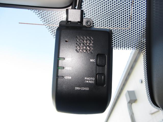 Ｎ－ＯＮＥ オリジナル　禁煙車ホンダセンシング純正９インチメモリーナビＢｌｕｅｔｏｏｔｈドラレコＥＴＣＲカメラワンオーナー　追突被害軽減ブレーキ　オートクルーズコントロール　サイドエアバック　ＥＴＣ車載器　クリアランスソナー（4枚目）