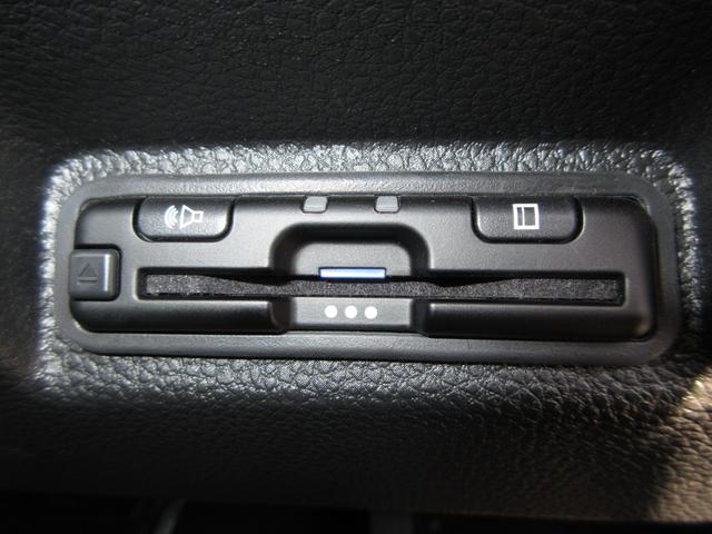 ＷＲ－Ｖ Ｚ＋　禁煙車ホンダセンシング純正９インチメモリーナビＢｌｕｅｔｏｏｔｈドラレコＥＴＣＲカメラワンオーナー　クリソナ　追突軽減ブレーキ　フルセグテレビ　サイドエアバッグ　ＵＳＢ　盗難防止システム　Ｂカメラ（11枚目）