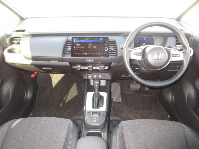 フィット e:HEVホーム 禁煙車ホンダセンシングホンダコネクトディスプレイBluetoothドラレコETCRカメラワンオーナー 前後誤発進抑制機能 クリソナ 助手席エアバッグ 運転席エアバッグ 1オナ アイドリングストップ(10枚目)