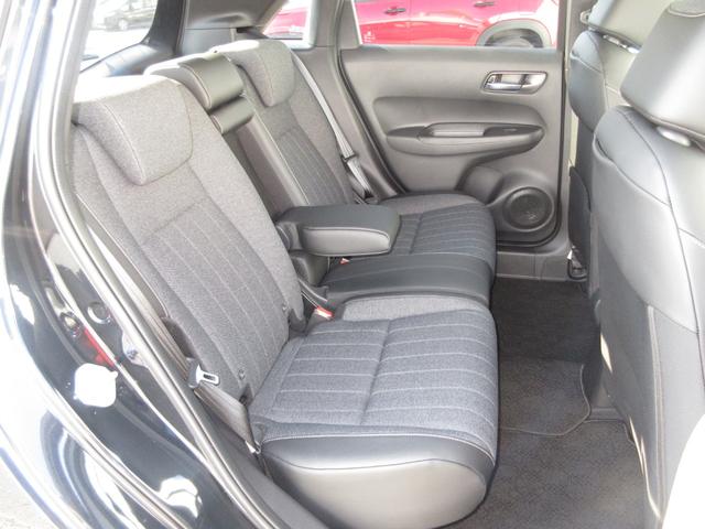 フィット e:HEVホーム 禁煙車ホンダセンシングホンダコネクトディスプレイBluetoothドラレコETCRカメラワンオーナー 前後誤発進抑制機能 クリソナ 助手席エアバッグ 運転席エアバッグ 1オナ アイドリングストップ(17枚目)