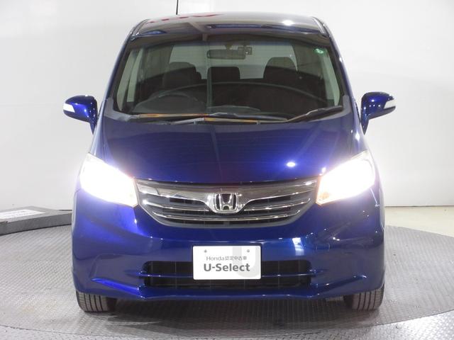 フリード ＧＨ　純正メモリーナビＥＴＣＲカメラワンオーナー　スマキー　１オーナー　リヤカメラ　ナビＴＶ　横滑り防止機能　禁煙　イモビライザー　メンテナンスノート　ＡＵＴＯエアコン　キーレス　Ｗエアバッグ　ＤＶＤ（5枚目）