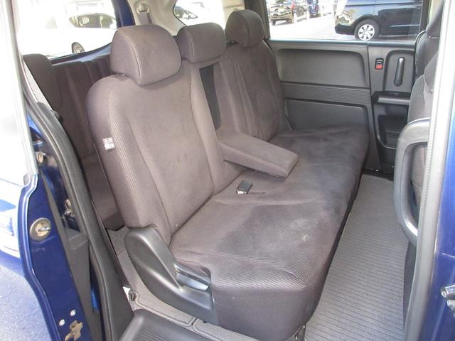 フリード ＧＨ　純正メモリーナビＥＴＣＲカメラワンオーナー　スマキー　１オーナー　リヤカメラ　ナビＴＶ　横滑り防止機能　禁煙　イモビライザー　メンテナンスノート　ＡＵＴＯエアコン　キーレス　Ｗエアバッグ　ＤＶＤ（15枚目）